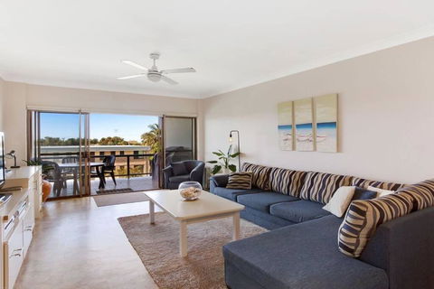 The Dunes Opposite Fingal Bay Surf Club! - Perths Hotel 2