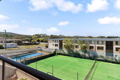 The Dunes Opposite Fingal Bay Surf Club! - Perths Hotel 6