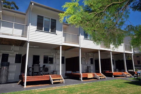 Florida Unit 4 Shoal Bay - Perths Hotel 0