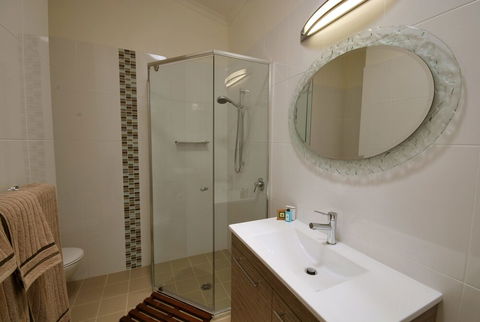 Florida Unit 4 Shoal Bay - Perths Hotel 3