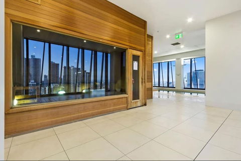 Sky City Serviced Apartment - Perths Hotel 3