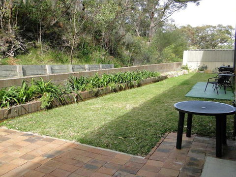 4 Adriana 83 Ronald Avenue Open Plan Living With Backyard - Perths Hotel 4