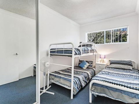 Bella Vista Unit 20 / 19 Shoal Bay Road - Perths Hotel 1