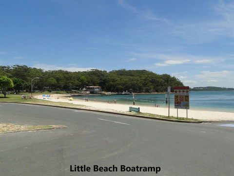12 Commodore 6 Intrepid Close Beautiful Water Views - Perths Hotel 6
