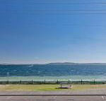 5 Bayside 21 Victoria Parade unbeatable location  Air Conditioned - Perths Hotel