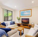 2 / 11a Christmas Bush Avenue fantastic townhouse close to Dutchies Beach - Perths Hotel