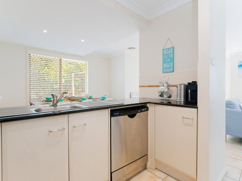 Bay Haven 4 / 3 Thurlow Avenue Pet Friendly Close To Town & Air Con - Perths Hotel 5