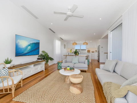 KINGY BEACH HOUSE At 162 - Perths Hotel 3