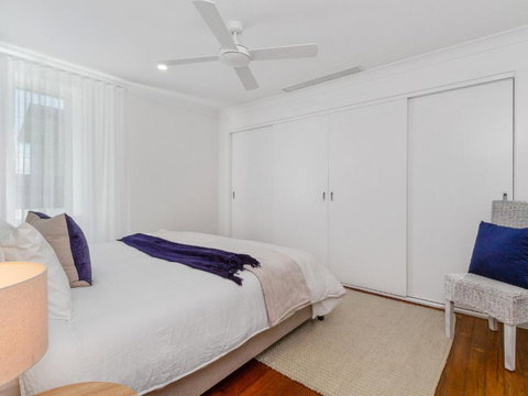 KINGY BEACH HOUSE At 162 - Perths Hotel 4