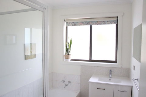 Seahouse - Perths Hotel 3