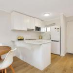Hawks Nest Accommodation - Perths Hotel 0