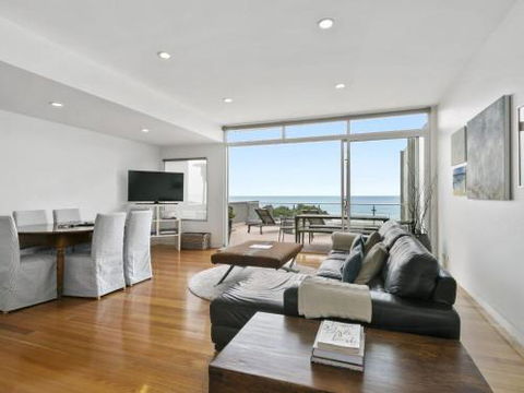 LOUTTIT BAY APARTMENT 2 Main Street With Wifi & Views - Perths Hotel 3