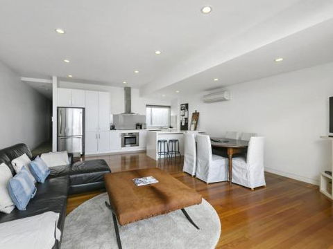 LOUTTIT BAY APARTMENT 2 Main Street With Wifi & Views - Perths Hotel 1