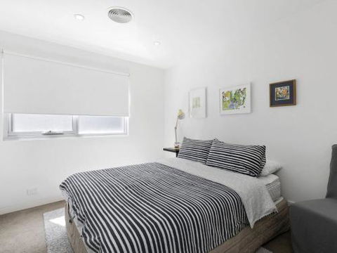 LOUTTIT BAY APARTMENT 2 Main Street With Wifi & Views - Perths Hotel 4