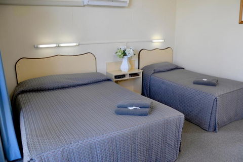 Billabong Motel - Perths Hotel 2