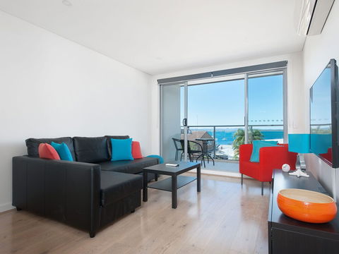 The Shoal Unit 309 / 4 8 Bullecourt Street - Perths Hotel 1