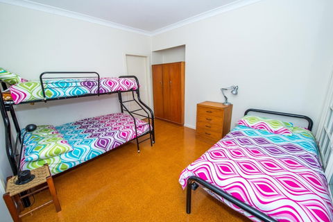 Shoal Bay Avenue Unit 7 - Perths Hotel 1