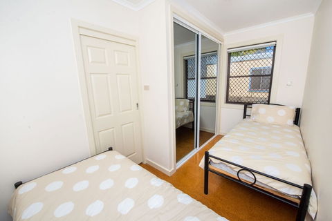 Shoal Bay Avenue Unit 7 - Perths Hotel 3