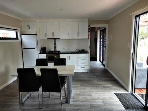 Murray Bridge Tourist Park - Perths Hotel 3