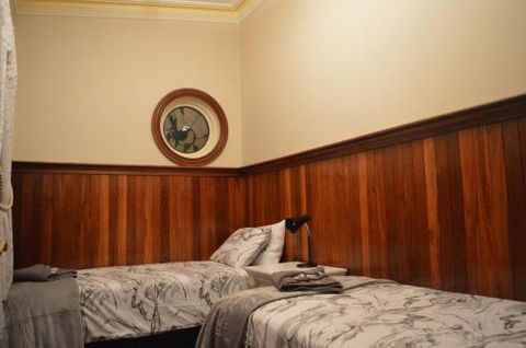 Gargoyle Lodge - Perths Hotel 5