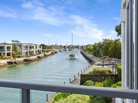 MARINA VIEW - Perths Hotel 1