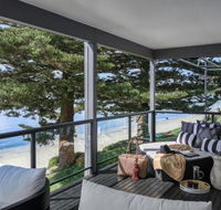 The Seaview Designer Beachfront House - Perths Hotel