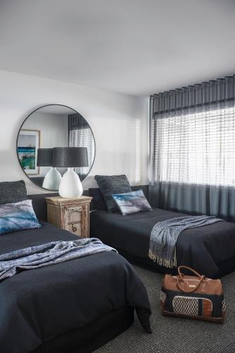 The Seaview Designer Beachfront House - Perths Hotel 4