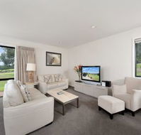 Flagship Villa 111 Horizons Golf Club - Perths Hotel