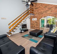 The Pines 8 Shoal Bay - Perths Hotel