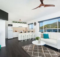 Shoal Towers Unit 4 / 11 Shoal Bay Road - Perths Hotel