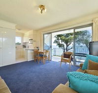 Shoal Towers Unit 6 / 11 Shoal Bay Road - Perths Hotel