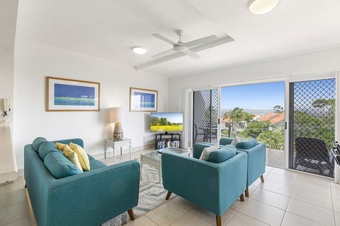 Stylish Apartment With Stunning Views Unit 7 Taralla 16 18 Edgar Bennett Avenue Noosa Heads - Perths Hotel 6
