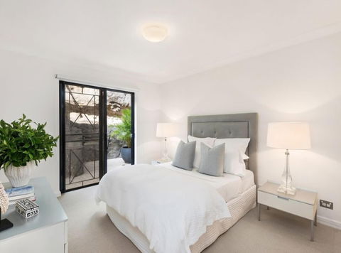 BELLEVUE GARDEN OASIS-hosted By L'Abode - Perths Hotel 1