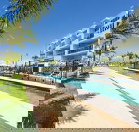 Beachside Apartment 5 - Perths Hotel