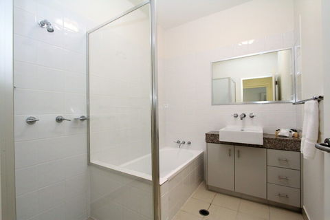 Beachside Apartment 5 - Perths Hotel 5