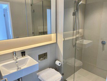 JC Waterfront Apartments Collins Wharf - Perths Hotel 4