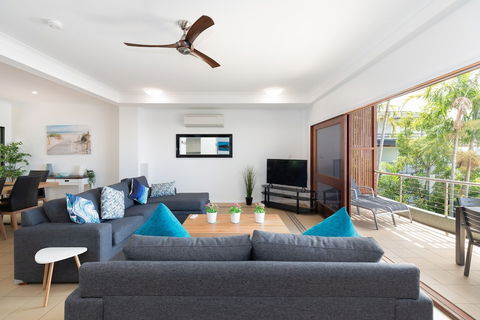 Absolute Airlie Airlie Beach - Perths Hotel 0