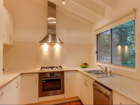 Wild Patch Retreat & Gourmet Chocolate Maker - Perths Hotel 2