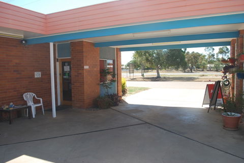 Abajaz Motor Inn - Perths Hotel 1
