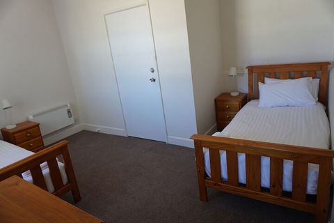 Low Head Pilot Station - Perths Hotel 4