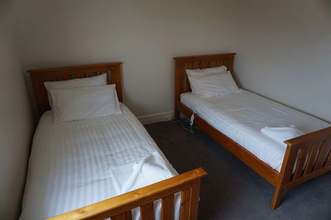 Low Head Pilot Station - Perths Hotel 2