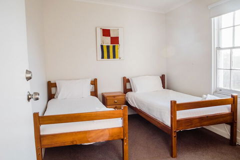 Low Head Pilot Station - Perths Hotel 1