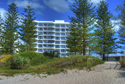 Solnamara Beachfront Apartments - Perths Hotel 3