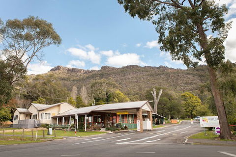 Breeze Holiday Parks - Halls Gap - Perths Hotel 4