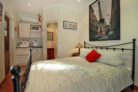 Above Bored Bed & Breakfast - Perths Hotel 5