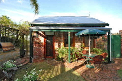 Above Bored Bed & Breakfast - Perths Hotel 0