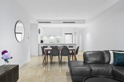 Melbourne Holiday Apartments Flinders Wharf - Perths Hotel 1