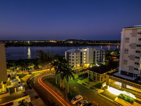 Lanai Riverside Apartments - Perths Hotel 2