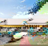 Wander Inn  Bunbury Backpackers - Perths Hotel