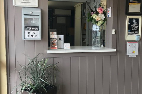 O'Shea's Royal Hotel - Perths Hotel 2